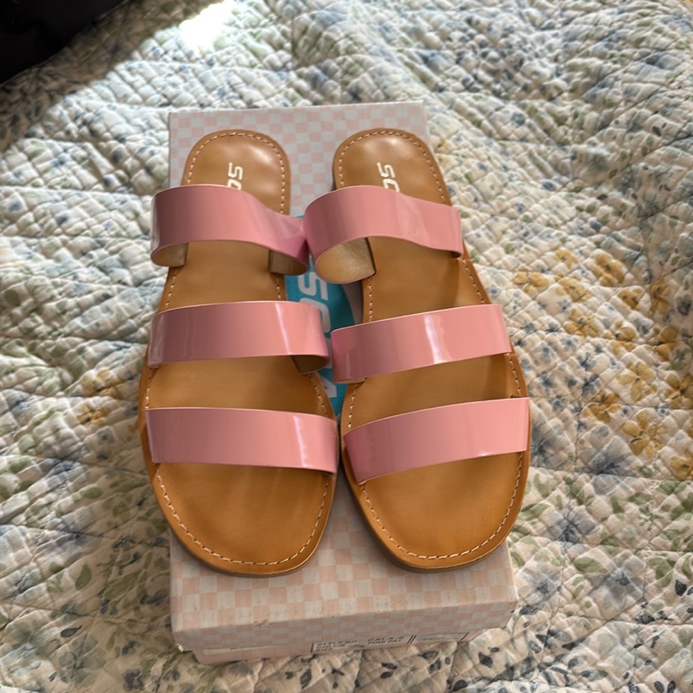 Brand new pink sandals